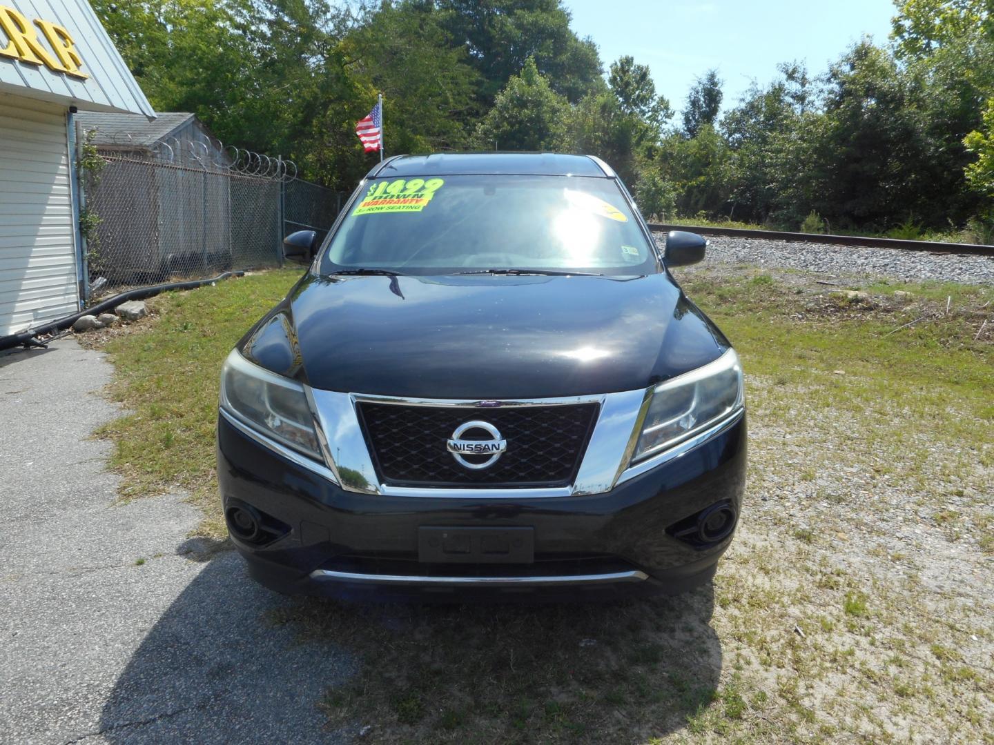 2014 Black Nissan Pathfinder S 4WD (5N1AR2MM7EC) with an 3.5L V6 DOHC 24V engine, Continuously Variable Transmission transmission, located at 2553 Airline Blvd, Portsmouth, VA, 23701, (757) 488-8331, 36.813889, -76.357597 - ***VEHICLE TERMS*** Down Payment: $1499 Weekly Payment: $110 APR: 23.9% Repayment Terms: 42 Months *** CALL ELIZABETH SMITH - DIRECTOR OF MARKETING @ 757-488-8331 TO SCHEDULE YOUR APPOINTMENT TODAY AND GET PRE-APPROVED RIGHT OVER THE PHONE*** - Photo#2